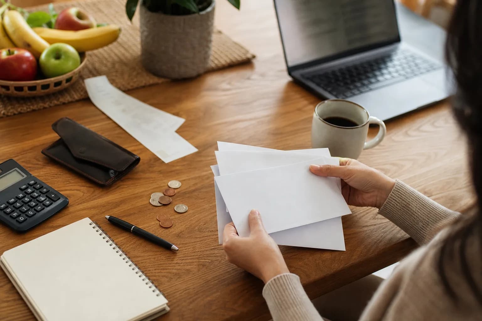 Why Does My Paycheck Disappear So Fast? Identify the Fixed Costs Eating Your Income